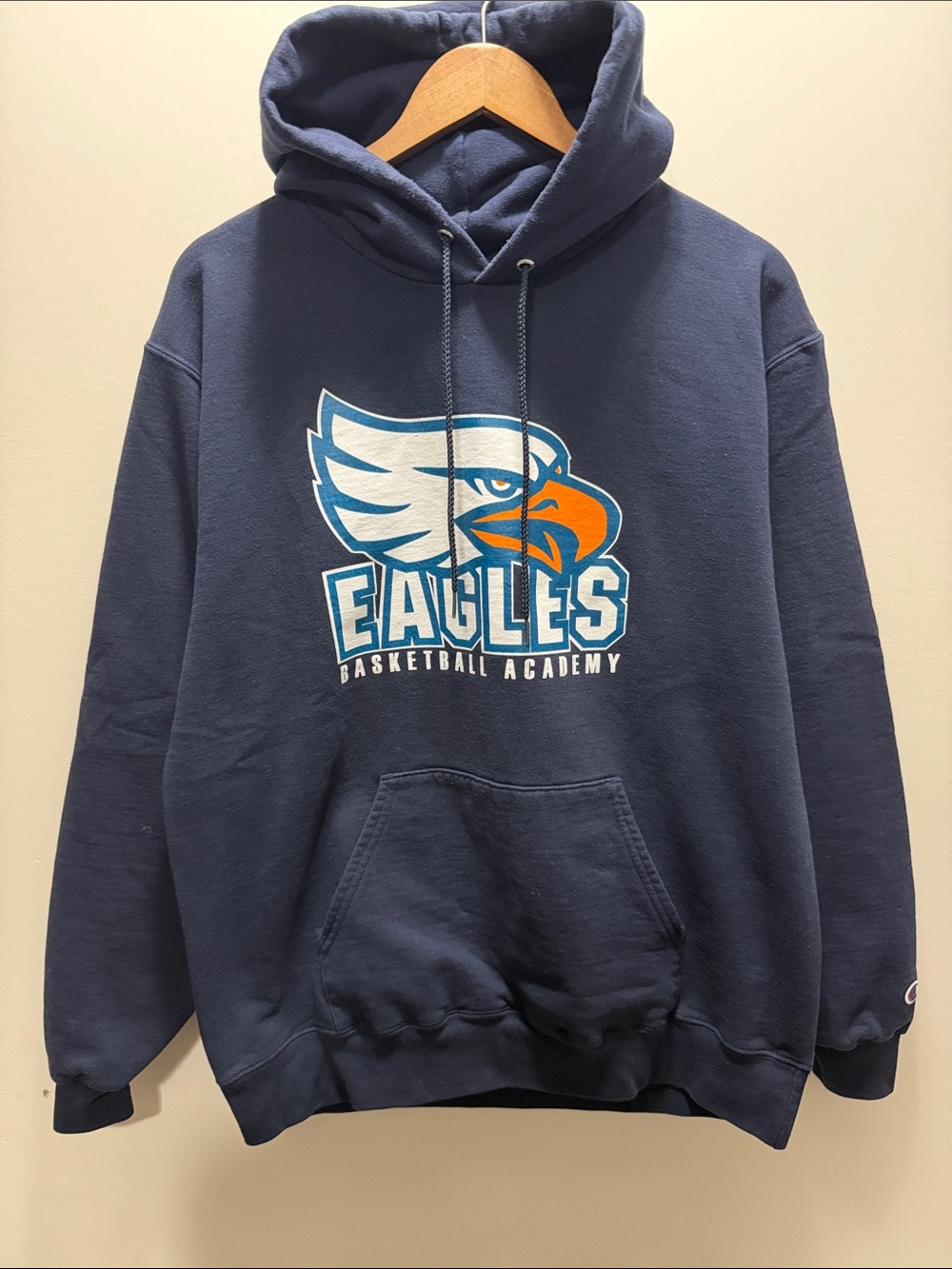 Eagles Basketball Academy x Champion Navy Hoodie Sweatshirt Size L 28.5x23